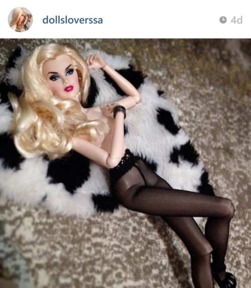 I found some awesome Barbie picture accounts on Instagram that I wanted to share !