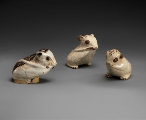 browndresswithwhitedots:Jerboa figurine ca. 1850–1640 B.C. Middle Kingdom, Egypt