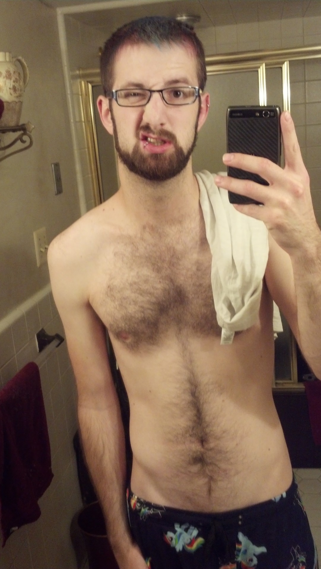 cool-trainer-drew:  Late night TT featuring my slowly healing lip piercing.