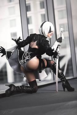 cosplay-booties:Vivid Vision as 2B from NieR: Automata