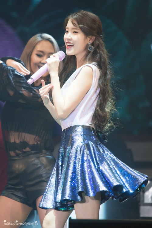 korean-dreams-girls:  IU - Chat-Shire Concert Pics