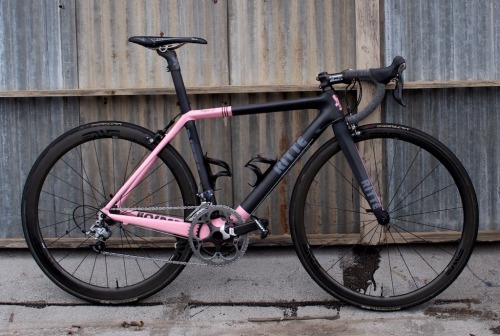 rideyourbike:  yorite:  Ritte Bossburg  THIS PAINTJOB