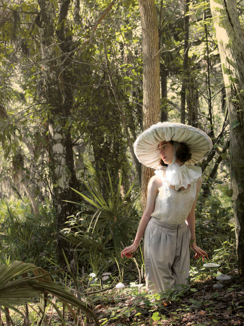 Absolutely in love with these shots of my good friend modeling a Parasol Mushroom costume I made to 