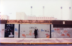 twixnmix:    Jean-Michel Basquiat on the Set of “Downtown 81” (Photos by Edo Bertoglio)