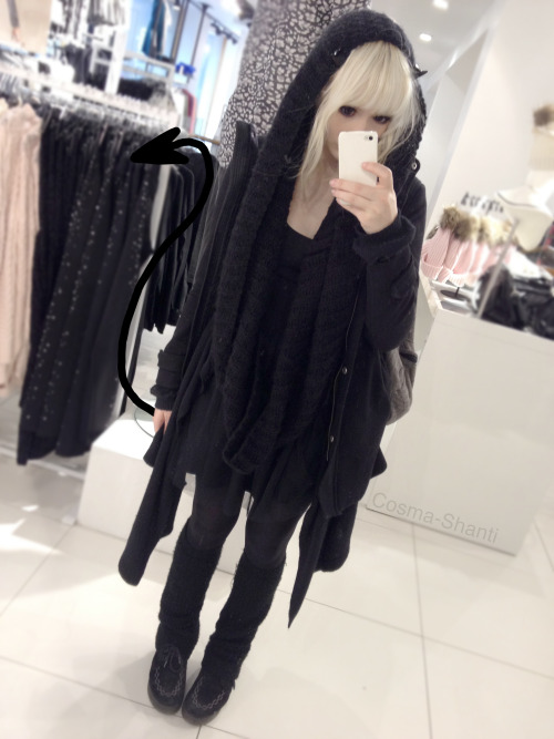 ichigo-moon: princesstrashcan: ←～ (o ｀▽´ )oΨ Today I’m Satan-chan her outfit is