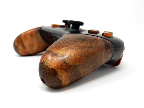Polished Walnut resin button and grip set for the Switch Pro Controller.https://www.etsy.com/listing