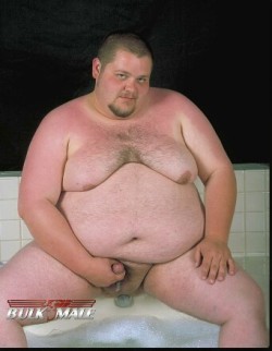 lovechubbymen:  foxxy34:  chubstermike:  One of my ALL TIME SEXIEST MEN EVER!!!. I wonder where is he now???  Yes he is sexy!!!!!  lovely