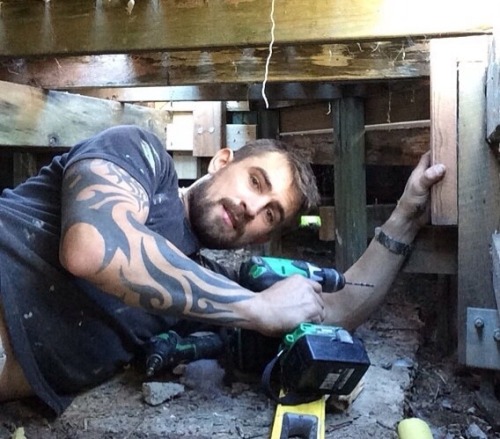 tradiesandchavs:  Hot tradies!!!