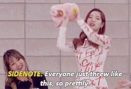 kimnatozaki:how to be a professional pillow fighter: a guide by kim dahyun