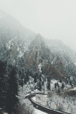 ikwt:  Stormy Mountains (imbradenolsen) | instagram 