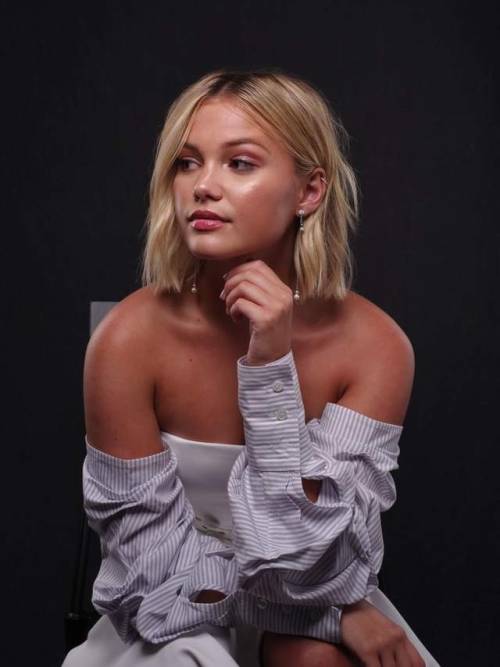 Olivia Holt  