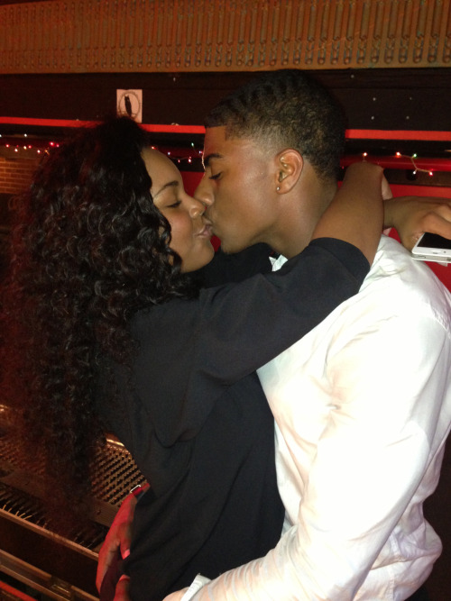 blackmenloveblackwomen:Black Love