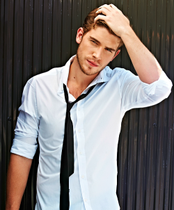 dudes-on-demand:  Brendan Dooling 