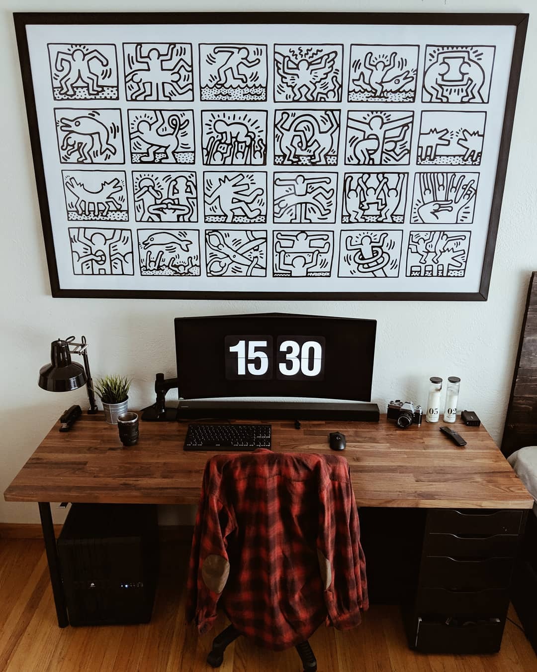 Clean home office setup : r/Minimal_Setups