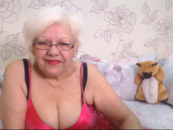 Horny granny slut Nancyâ€¦and she smokes