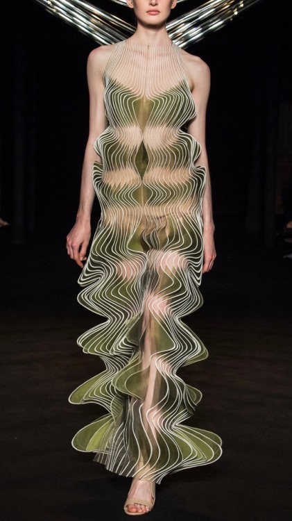 XXX analife: Iris van Herpen // Haute Couture photo