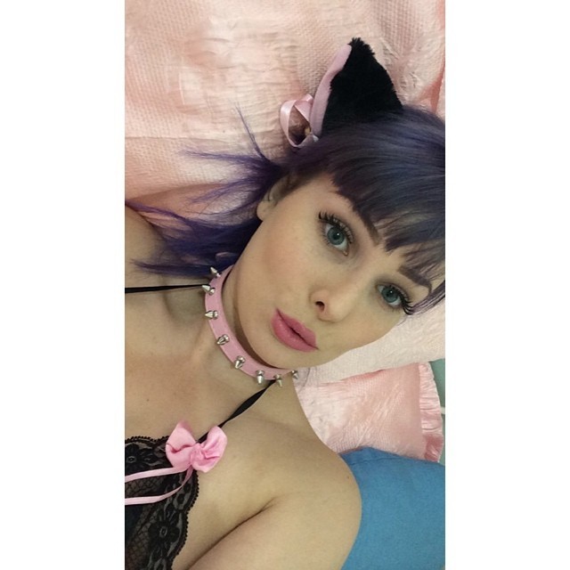 ecchiboo:  ecchiboo:  Hello ~ I get carried away when trying to avoid uni work *