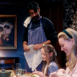 FLORA WINGRAVE And OWEN SHARMA In The Haunting Of Bly Manor (2020)