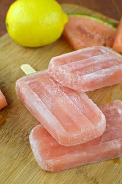 foodffs:  VODKA WATERMELON POPSICLES Really nice recipes. Every hour. Show me what you cooked!