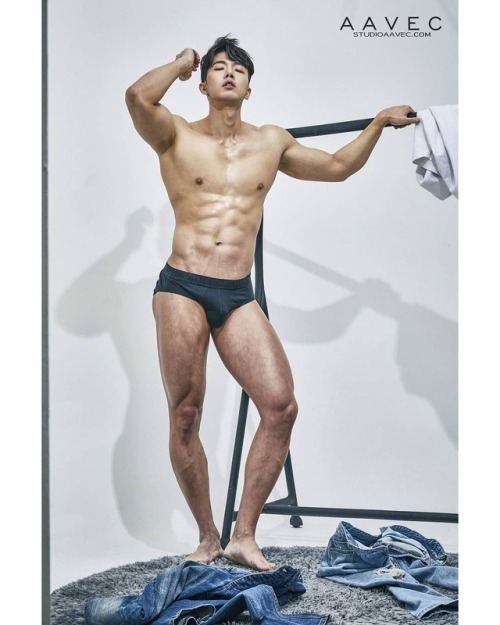 shreddedobsession:Lee Seong Min <3