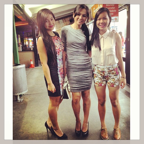#spontaneous night out with my girls chi Nhung looking #smoking #hotmamma #sisters