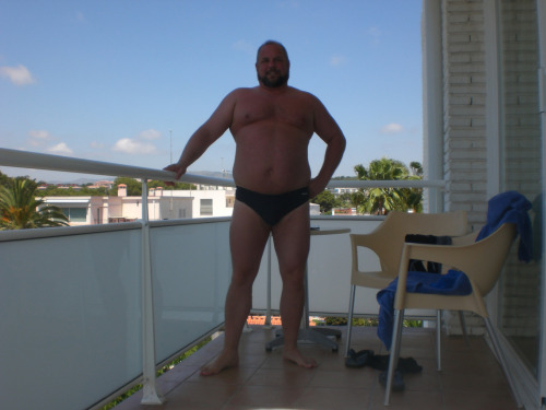 bemach:  Join Chaturbate…Dads, bears and chubs online, 100% free