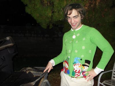 edsock:whenever i feel unattractive i just look at this picture of robert pattinson 