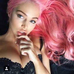 sissy-shawna420:  If I don’t go blonde I wanna go pink,dark red,purple, or back to black