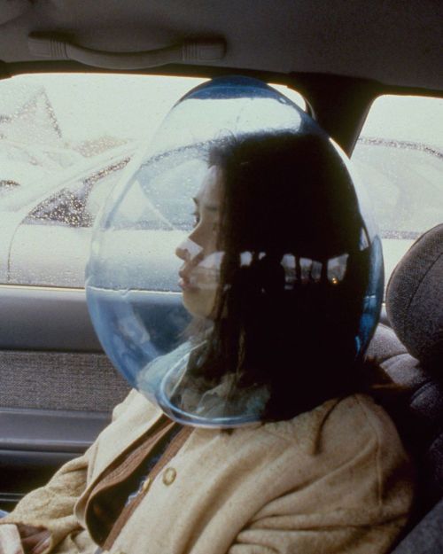 unsubconscious:‘Daydreaming bubble’ by Kana Tanaka, 1998 