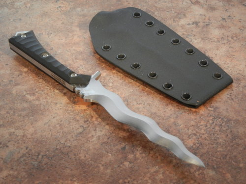 gunrunnerhell:  Derespina Knives - Custom Kris 