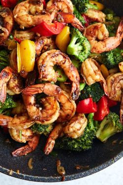 verticalfood:    Szechuan Shrimp with Broccoli and Peppers  