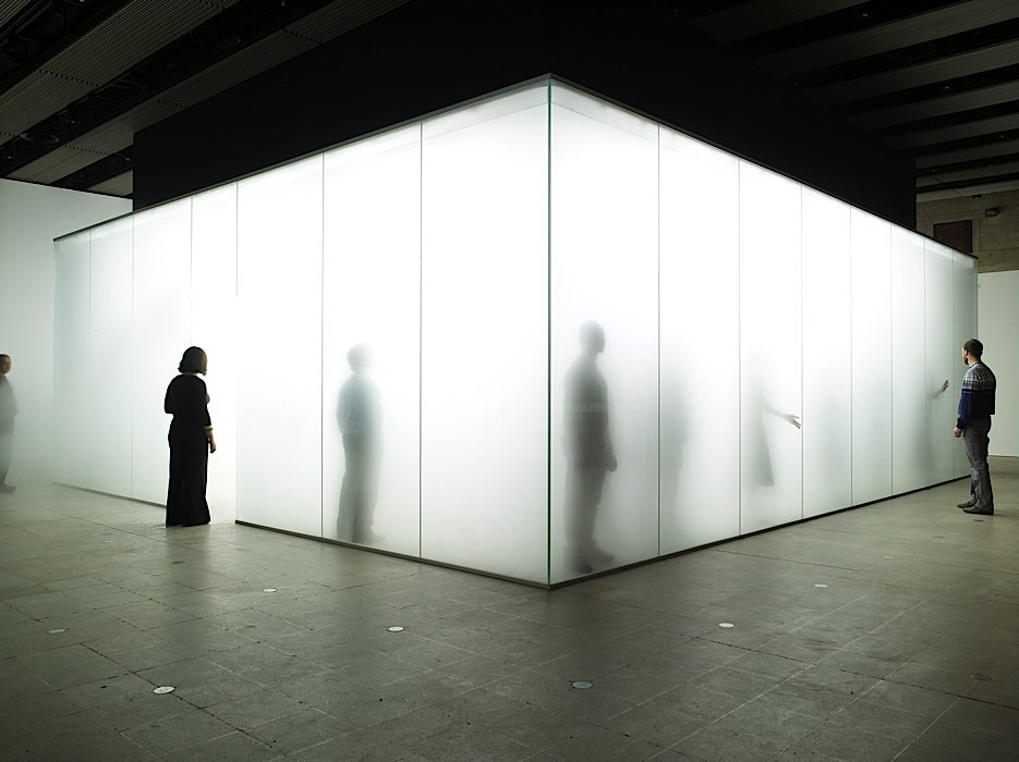 cerceos:  Antony Gormley - Blind Light, 2007 “Architecture is supposed to be the