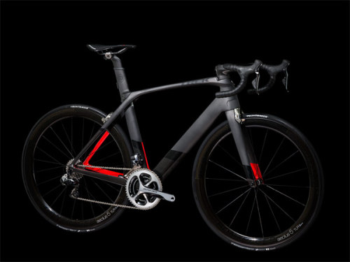 weandthecolor:   Trek Madone 9 A race bike can look so sexy! Check out the full article about the de