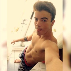 4skinsonly:SchoolBoyTwink