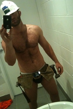 menonmutherfuckinmen:  spunkdaddy:  randydave69:  randydave69:  Tool belt and then TOOL! Dave Check my archive, many pics there are NEW to Tumblr! Over 7,500 pics! Bears, jocks, dads, vintage, military, etc.! http://randydave69.tumblr.com/archive Follow