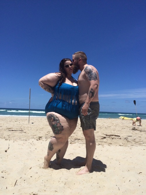 tessmunster:Beach kisses ❤️