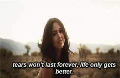 biebxrvillegas:  jasmine villegas → lyrics credit to the owners of the gifs. i