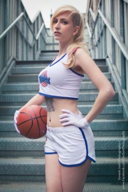 fucking-sexy-cosplay:  Cosplayer: Stacey Rebecca Character: Lola Bunny Based on the artwork by Sakimi chan