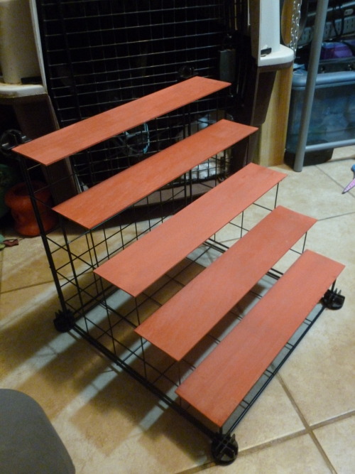 shejackalarts:  So…people liked the display I’ve been using for the last few years that I never thought to share online….so here I am sharing it…