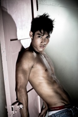 Viva!Asian hunks!