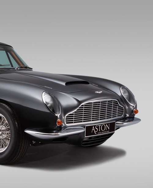 utwo:  1967 Aston Martin DB6© Aston Engineering