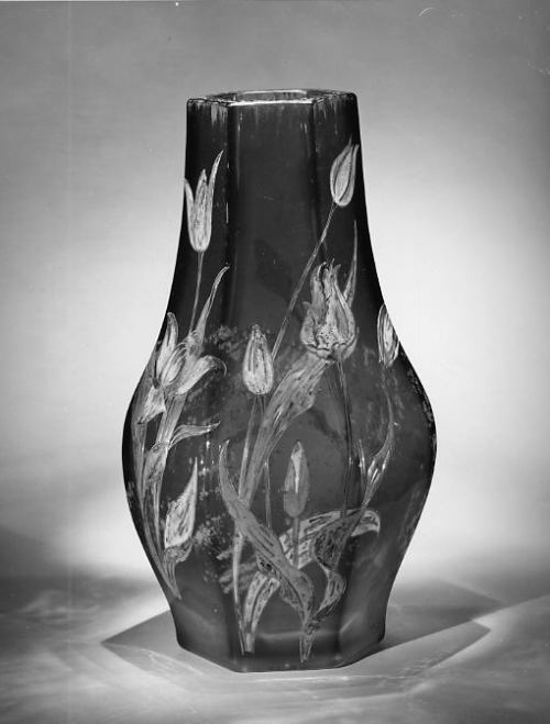 met-modern-art: Vase by Emile Gallé via Modern and Contemporary ArtMedium: GlassGift of Gertr