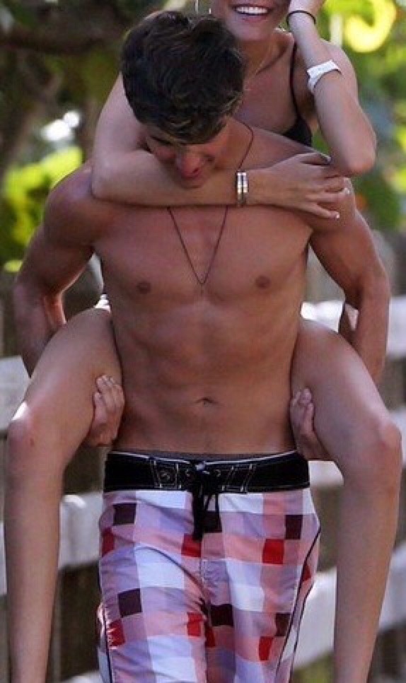 hotfamousmen:  Jack Gilinsky
