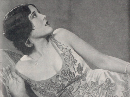 yesterdaysprint:  Raquel Torres, 1928