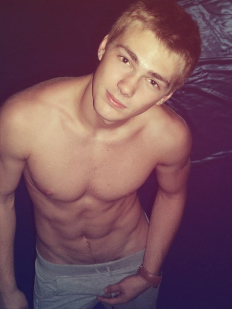 nakedbamajock:  🐘 NBJ 🐘 • Follow: Naked Bama Jock