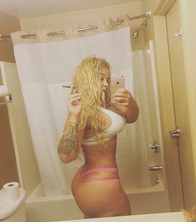 handsonexperiencexxx:  trvpgvwdshvwty:  Miss v banks      (via TumbleOn)