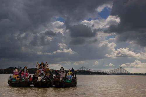 Durga and sons on Ganga at Kolkata, photo by Subhrarup Banerjee