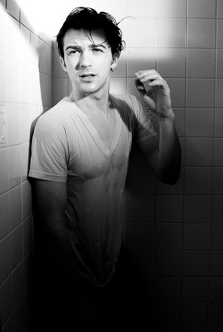 Porn Pics alekzmx:  Drake Bell