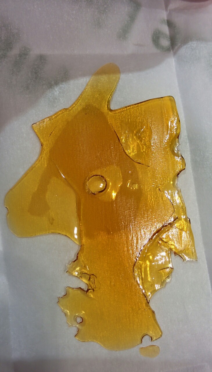 abstractasshole:  Moonshine Haze! Extracted by greendotlabs! Soo sweet and stoney