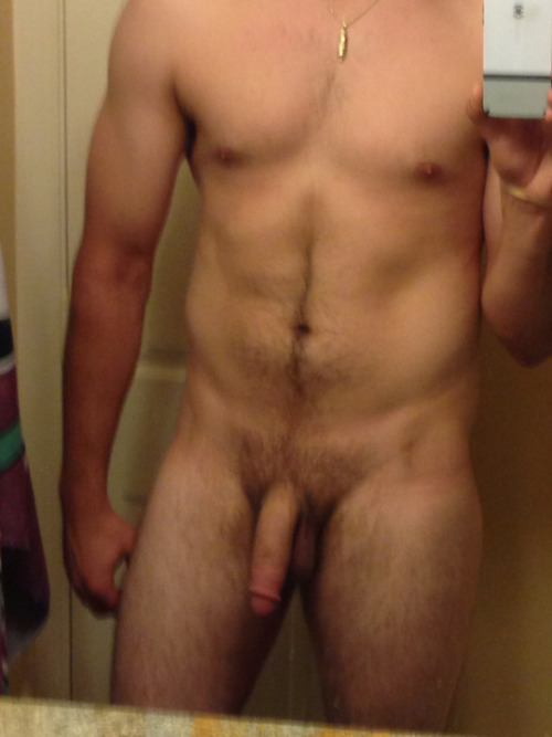 biblogdude:  Too bad I don’t still live in MD! Fuck just what I like in a bud texasman561980:  shitilikeandafewofme:  22 year old. Gaithersburg, MD Follow me for more like this!    Sexy love average guys  